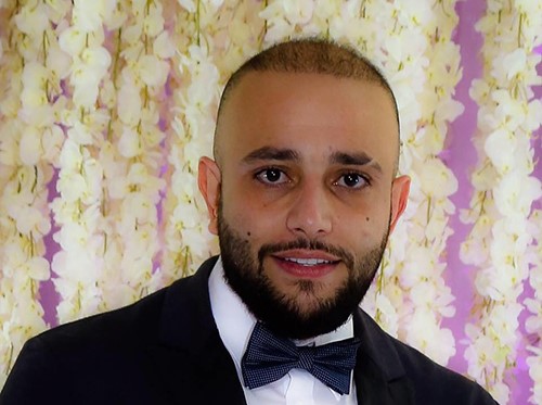 بالصور.. نجم ستار أكاديمي ينجو من الموت بعد حادث سير في دبي