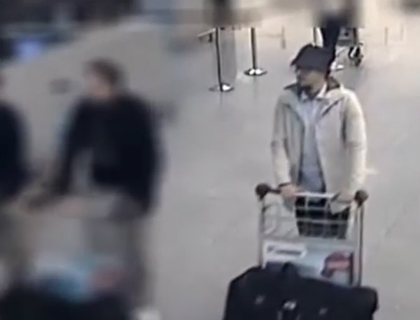 بالفيديو.. تفاصيل جديدة عن مشتبه بروكسل ذي "القبعة السوداء"
