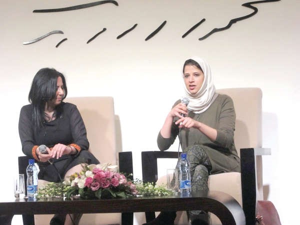  الروائية بثينة العيسى خلال مشاركتها في اسبوع الادب العربي في مدينة رام الله