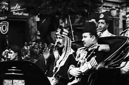 بالفيديو والصور.. مشاهد نادرة لزيارة الملك عبدالعزيز آل سعود إلى مصر في عام 1946