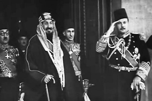 بالفيديو والصور.. مشاهد نادرة لزيارة الملك عبدالعزيز آل سعود إلى مصر في عام 1946