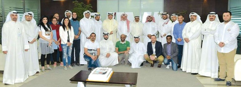 البدران يتوسط عائلة VIVA
