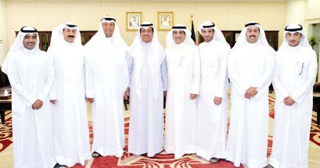 مبارك الخرينج متوسطا عددا من خريجي جامعتي العلوم التطبيقية ودلمون في مملكة البحرين الشقيقة﻿