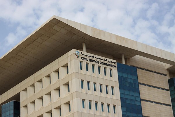 «الديوان»: العمل وفق التخصص شرط لصرف البدلات