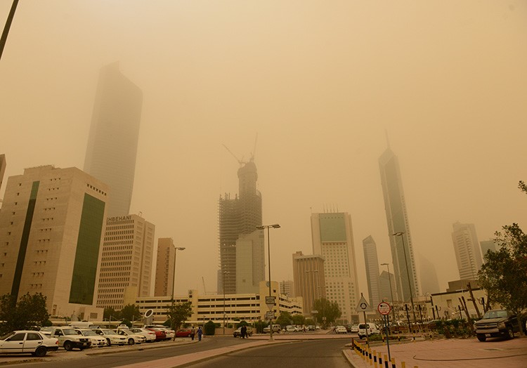 أمطار متفرقة ورعدية اليوم.. وتقلبات الطقس مستمرة 