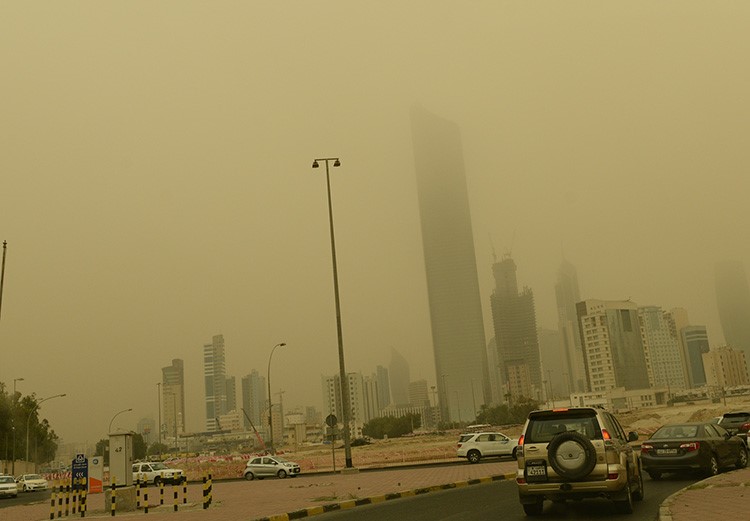 أمطار متفرقة ورعدية اليوم.. وتقلبات الطقس مستمرة 