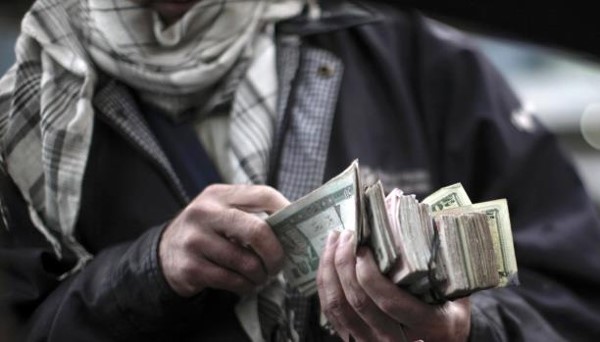 7 خدع نفسية لتشتري أي شيء بسعر أقل 