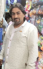 خلف عذرا