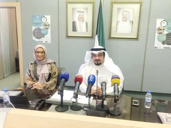 دمحمود العبدالهادي ودمنى الخواري خلال المؤتمر الصحافي