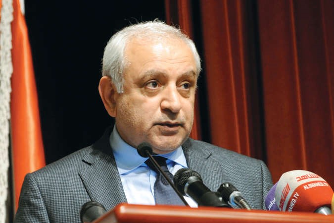 د بدر العيسى متحدثا ﻿