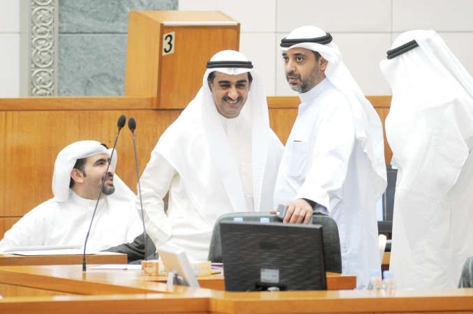 الشيخ محمد العبدالله وديوسف العلي
