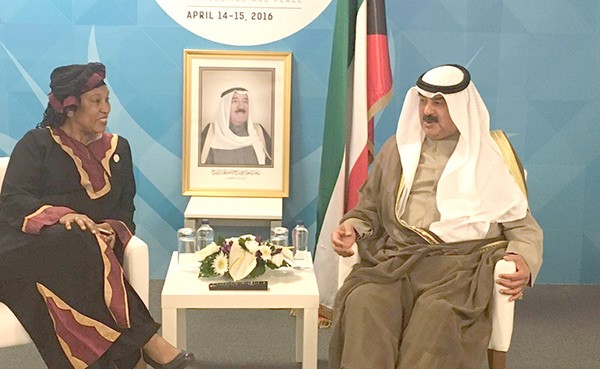نائب وزير الخارجية خالد الجارالله مع وزيرة خارجية غامبيا نيني ماكداول غاي