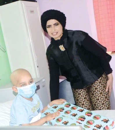 منتهى العجيل تتمنى الشفاء العاجل لجميع الاطفال المرضى﻿