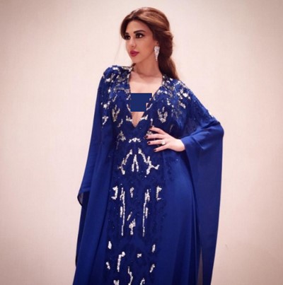 بالصور.. عباءة ميريام فارس الخليجية تشعل انستغرام