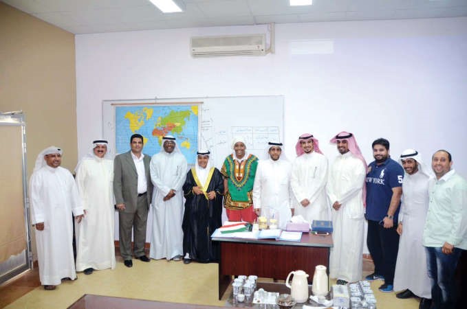 صورة جماعية للحضور