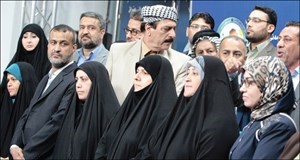 النواب المعتصمون عقب جلسة الاطاحة برئيس البرلمان امس 	افپ