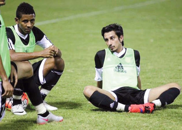 سيف الحشان مستمر مع الشباب الموسم المقبل 