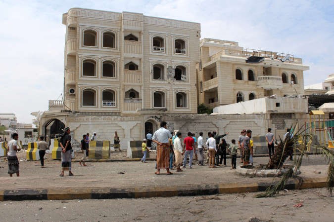 تفجير سيارة مفخخة امام وزارة الخارجيةافب﻿