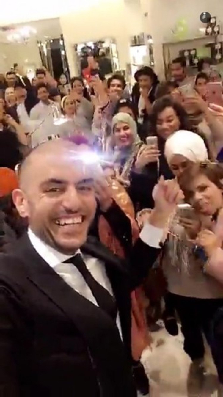 بالفيديو والصور.. ليلة خليجية في قلب نيويورك اثناء افتتاح ماجد الصباح "مطبخ العطور"