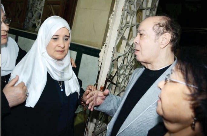 المنتصر بالله يعزي ابنة الفنان الراحل