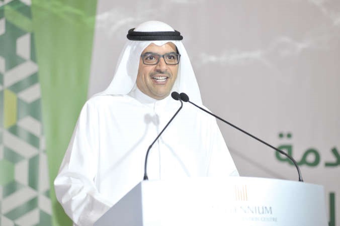 مازن الناهض ملقيا كلمته خلال الحفل 