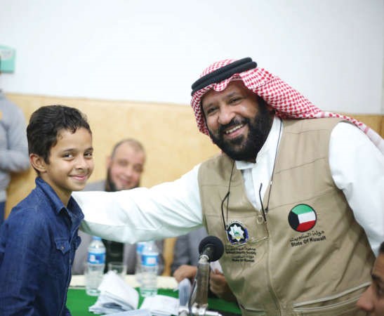 النجاة تحرص على رسم الابتسامة على وجوه الايتام﻿