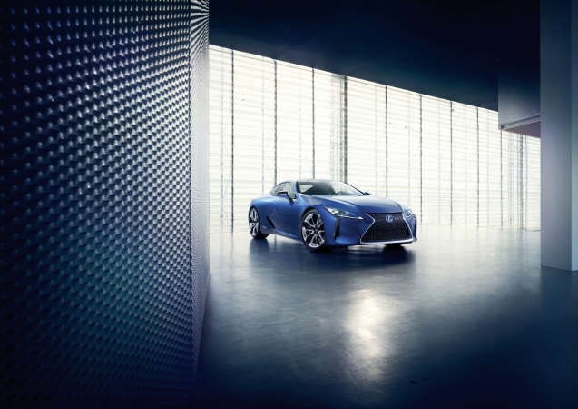 مركبة لكزس LC500 ابداع يصنع تجارب مذهلة
