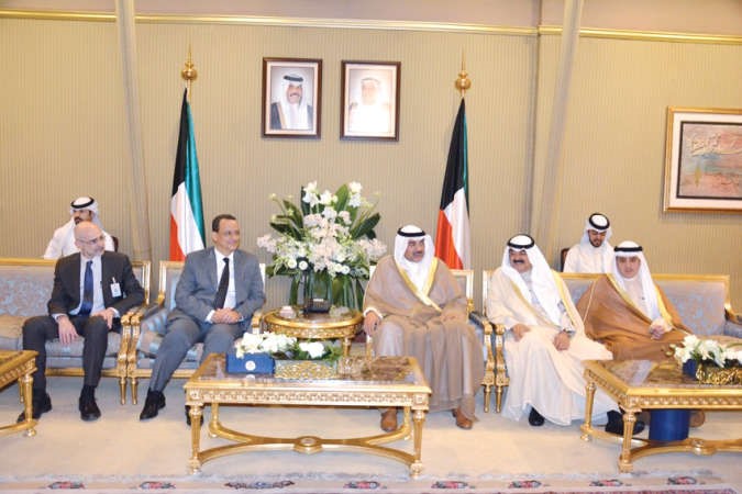الشيخ صباح خالد خلال استقباله اسماعيل ولد الشيخ احمد ﻿