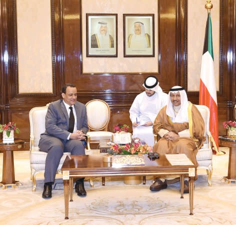 سمو رئيس مجلس الوزراء الشيخ جابر المبارك مستقبلا اسماعيل ولد الشيخ احمد﻿