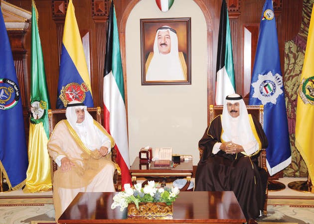 سمو ولي العهد الشيخ نواف الاحمد مستقبلا الشيخ خالد الجراح﻿