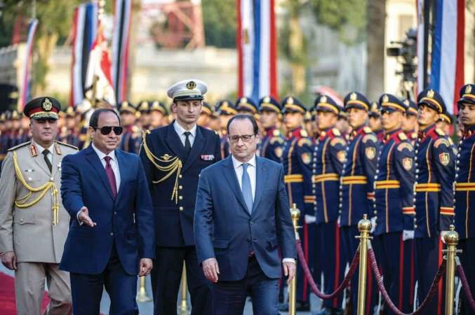 الرئيس عبدالفتاح السيسي مستقبلا الرئيس الفرنسي فرانسوا هولاندافپ﻿