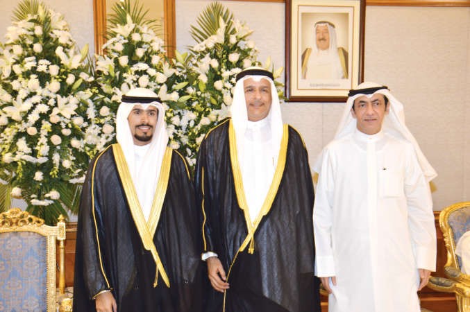 عماد الثاقب مهنئا﻿