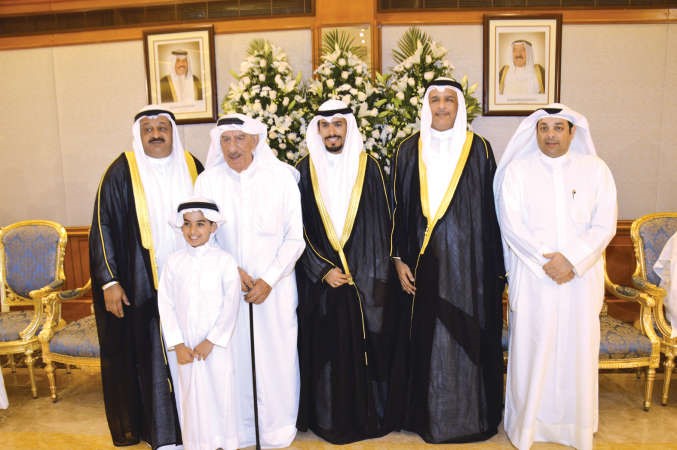 يعقوب الصانع وعبدالله تيفوني يباركان﻿