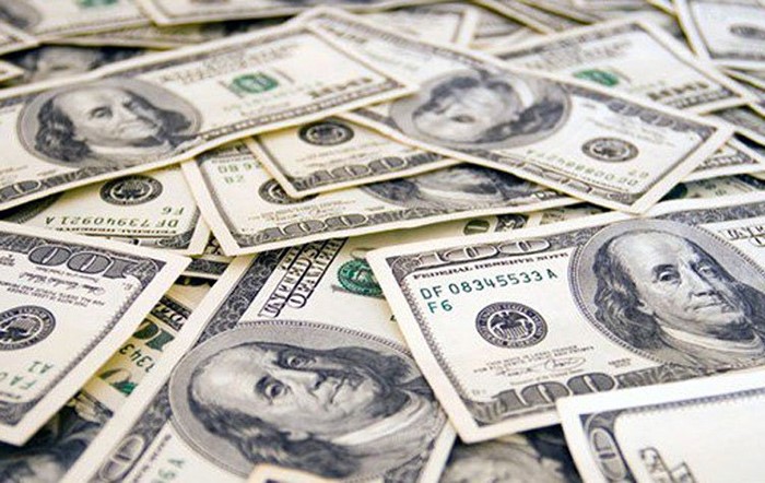 تاريخياً.. الدولار بـ 10.50 جنيهات لأول مرة