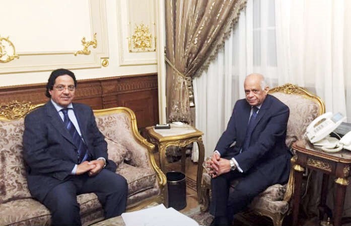 نائب رئيس مجلس الامة عضو البرلمان العربي مبارك الخرينج خلال لقائه رئيس مجلس النواب المصري دعلي عبدالعال
