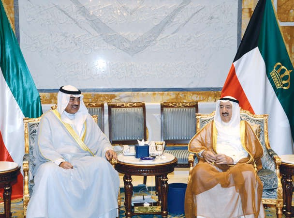 صاحب السمو الامير الشيخ صباح الاحمد مستقبلا الشيخ صباح الخالد﻿
