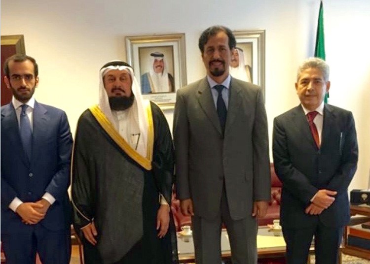 السفير الشيخ علي الخالد ودعبدالله الرضوان ودعبد العزيز سرحان