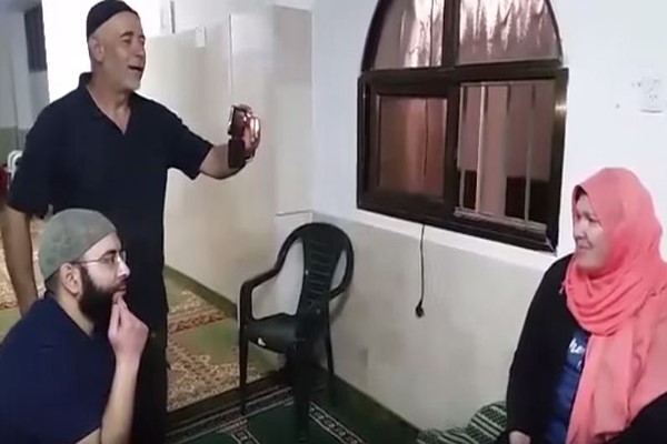 بالفيديو.. إسرائيلية تعلن إسلامها وتتزوج من تركي
