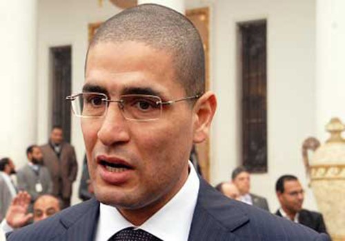 «خناقة» برلمانية جديدة بين يوسف وأبو حامد بسبب «الحكومة» والثورة