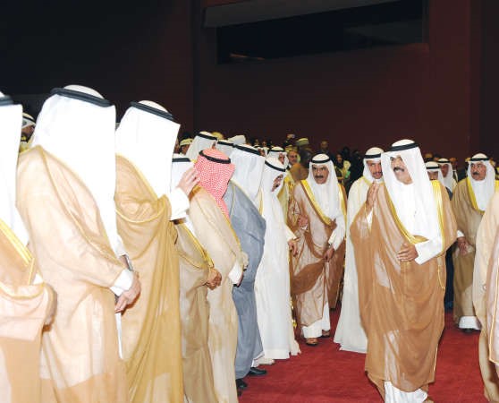 سمو نائب الامير وولي العهد الشيخ نواف الاحمد محييا الحضور لحظة وصوله