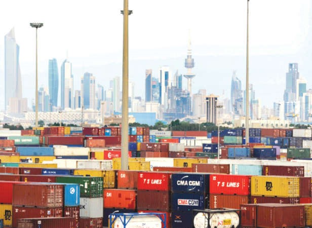 40% تراجعاً بفائض الكويت التجاري مع اليابان