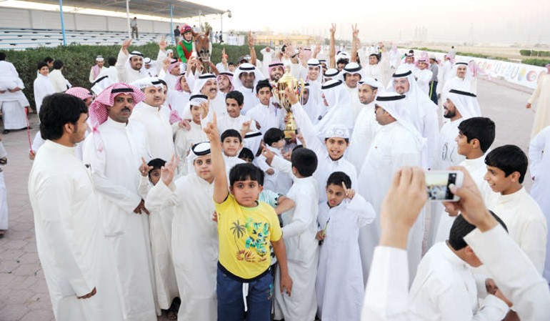 فرحة جمهور اسطبل اللامي بالفوز 