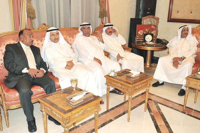 مشاري العنجري واحمد النصار وخالد الحربان ووليد الراشد مع النجم العنبري
