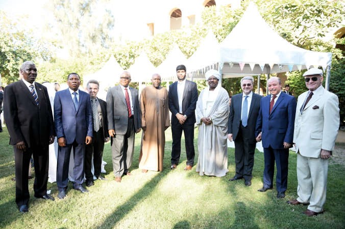 تواجد ديبلوماسي في الاحتفال