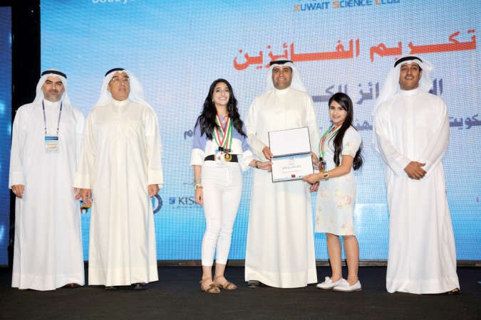 تكريم الفائزين بالمركز الثالث﻿