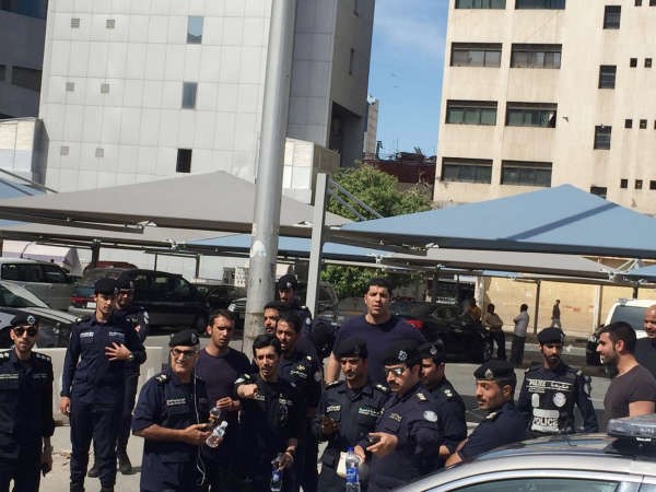 رجال الامن بقيادة الطراح ﻿