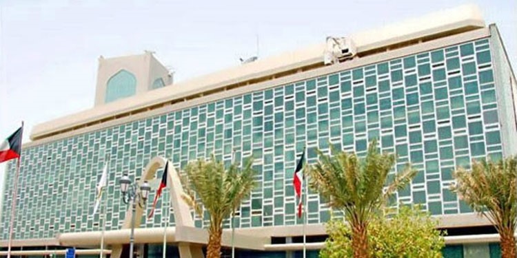 "البلدية": تحرير 186 مخالفة ورفع 112 سيارة مهملة في الفروانية 