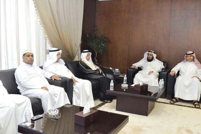 مفريد العمادي خلال لقائه وفد ديوان الوقف السني العراقي