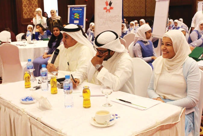 متابعة لمشروعات الطلبة