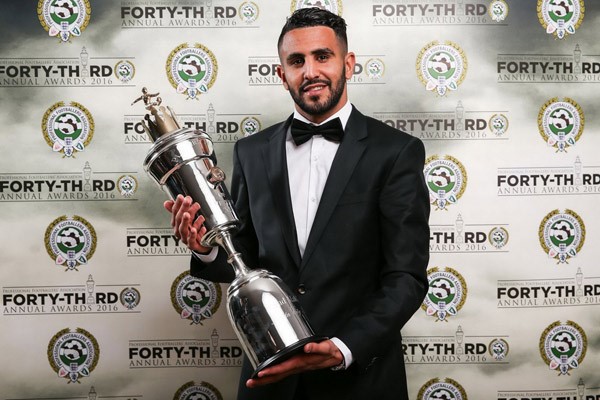 الجزائري محرز يفوز بجائزة أفضل لاعب في الدوري الإنجليزي